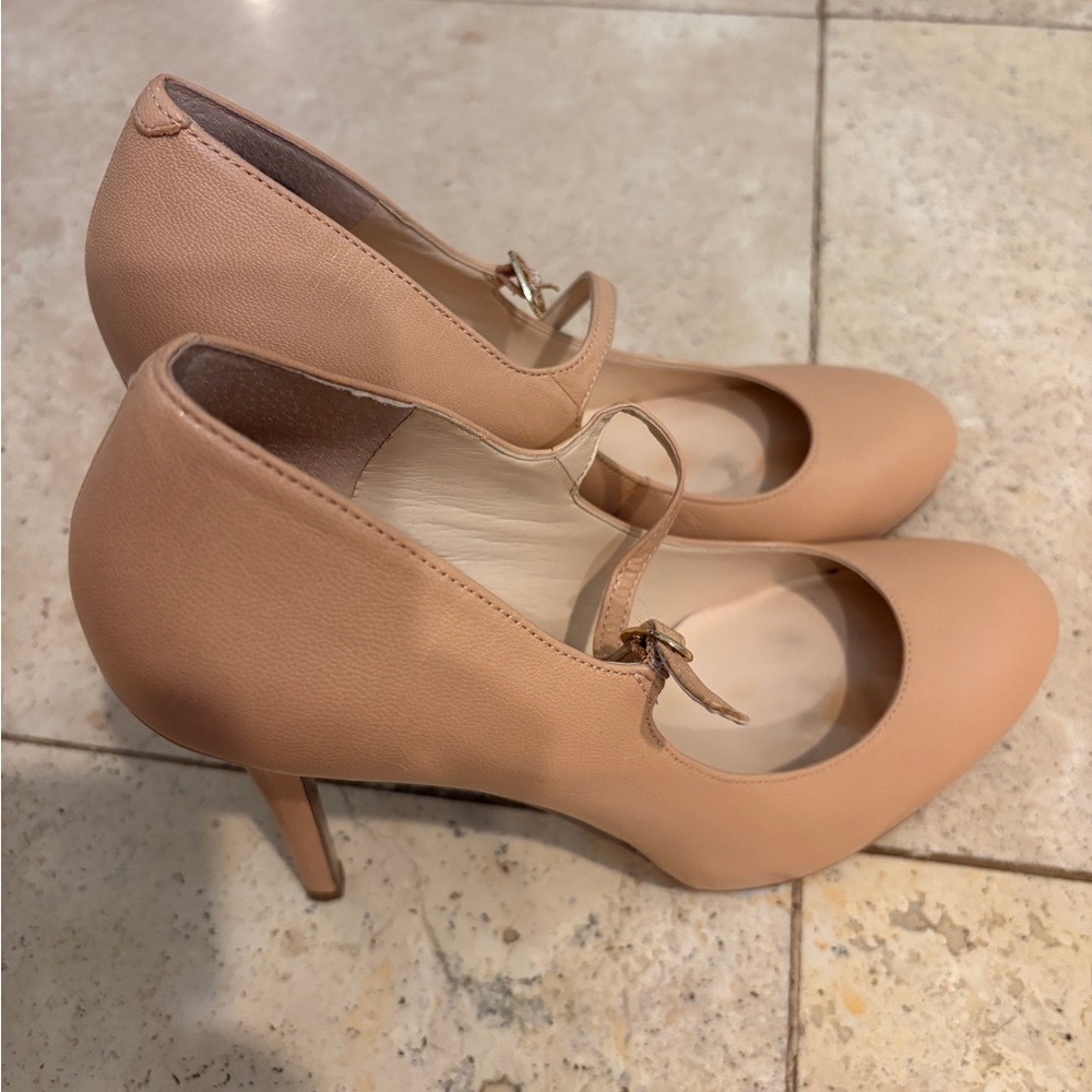 Nine West Nude Heels